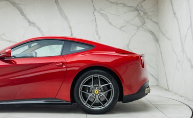 Ferrari F12 Berlinetta 36