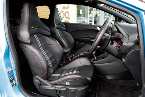 Ford Fiesta ST-3 33