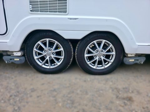 Swift Challenger X 850 10