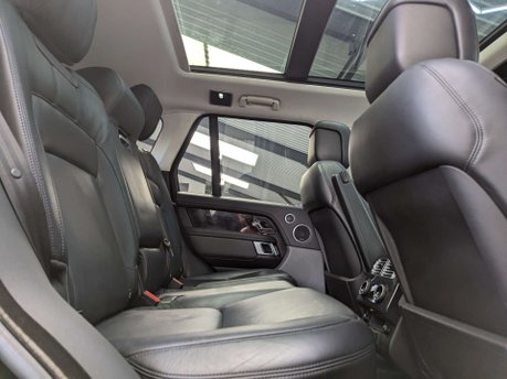 Land Rover Range Rover 4.4 Range Rover Vogue SE SDV8 Auto 4WD 5dr 64