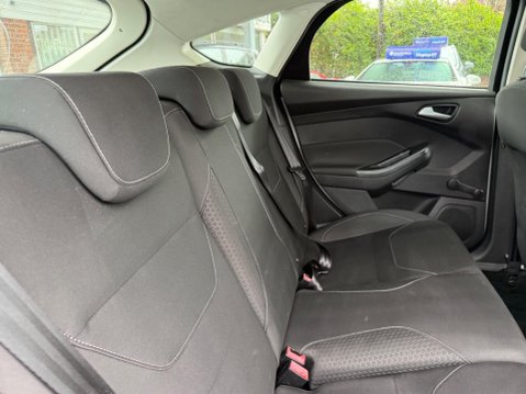Ford Focus 1.6 TDCi Zetec Euro 5 (s/s) 5dr 19