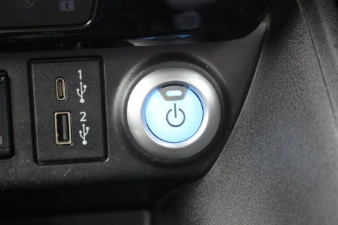 Nissan LEAF 5dr 160kW e+ Tekna 62kWh Automatic 17