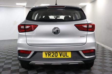 MG ZS EXCITE 8