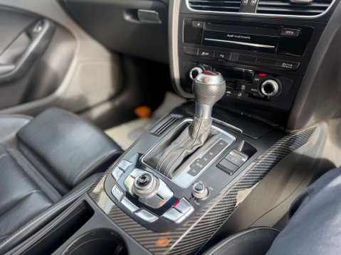 Audi RS4 4.2 FSI V8 Estate 5dr Petrol S Tronic quattro Euro 5 (450 ps) 26