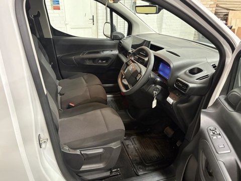 Toyota Proace City L2 ICON 14