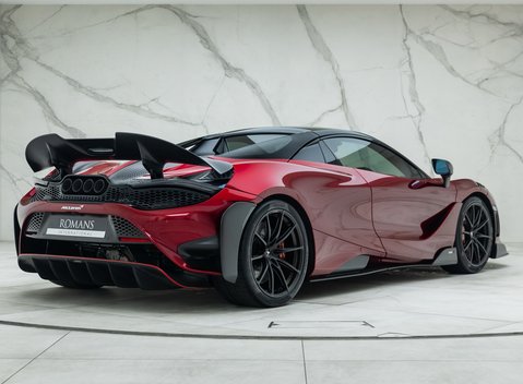 McLaren 765LT Spider 9