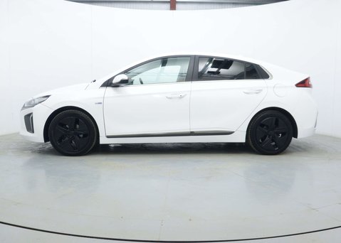 Hyundai IONIQ 1.6 h-GDi GPF Premium SE Hatchback 5dr Petrol Hybrid DCT Euro 6 (s/s) (141 9