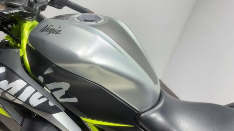 Kawasaki Ninja 2020 36K GOOD LOOKING SPORTS BIKE PROJECT RUNNING 125CC 21
