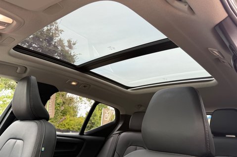 Volvo XC40 B3 ULTRA 7