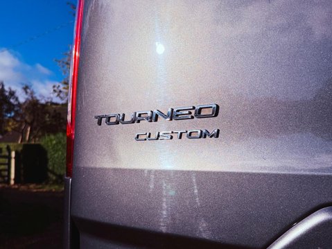 Ford Tourneo Custom 2.0 310 EcoBlue Titanium Minibus Double Cab 5dr Diesel Manual L1 Euro 6 (s/ 12