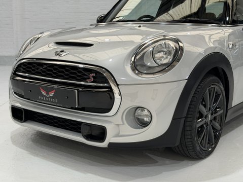 Mini Hatch COOPER S 10