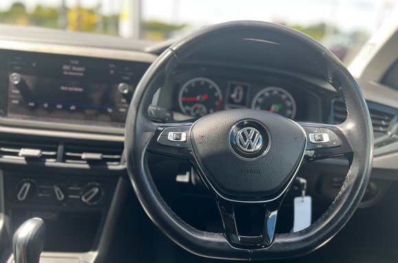 Volkswagen Polo SE TSI DSG AUTOMATIC 5 DOOR 32