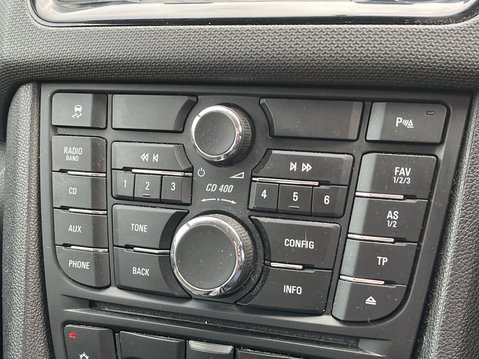 Vauxhall Meriva 1.4i 16V Exclusiv 5dr 28