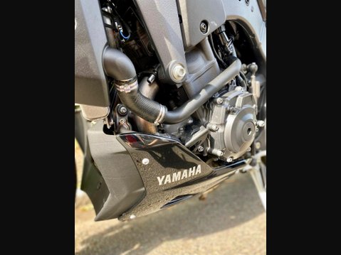 Yamaha MT-10 1000 SP Hyper-naked Euro 5 4
