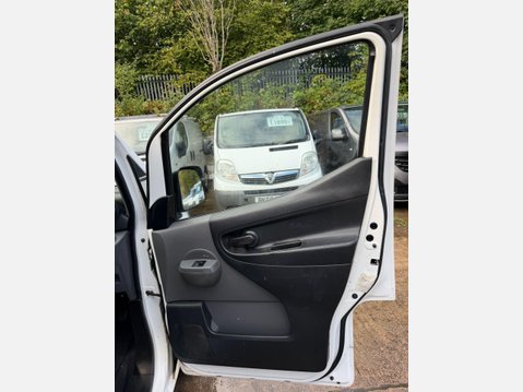 Nissan NV200 1.5 dCi SE Panel Van 6dr Diesel Manual SWB Euro 5 (89 ps) 32