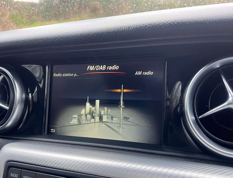 Mercedes-Benz SLC 2.1 SLC 250 D AMG Line Auto 2dr 34