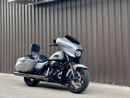 Harley-Davidson Cvo 2.0 CVO Street Glide 1977 23 