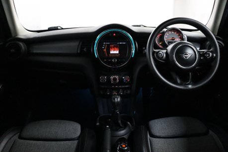 Mini Hatch COOPER CLASSIC 22