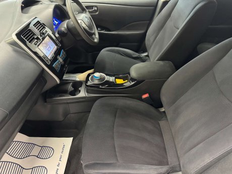 Nissan LEAF Leaf Black Edition 5dr 11
