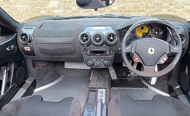 Ferrari 430 Scuderia Spider 16M 18