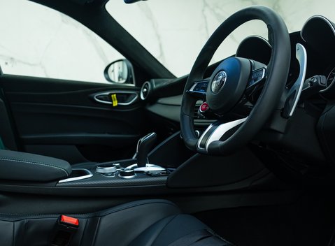 Alfa Romeo Giulia GTAm 13