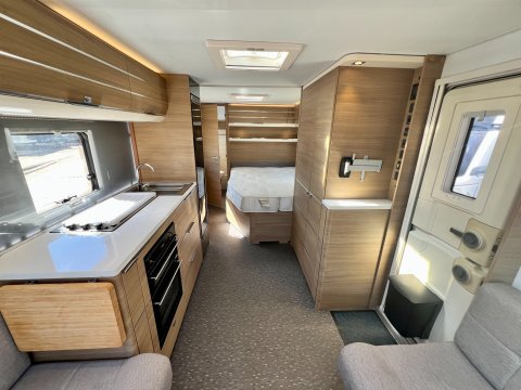 Adria Adora Thames 613 UT 19