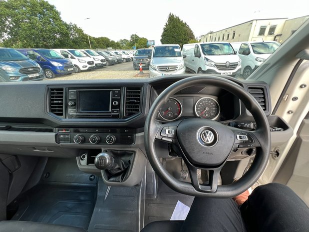 Volkswagen Crafter LWB L3H2 High Roof 35 Trendline 140 EURO 6 NO VAT 42