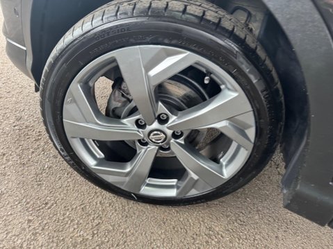 Nissan Qashqai 1.5 dCi Tekna Euro 6 (s/s) 5dr 17