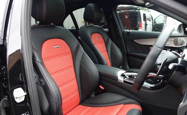 Mercedes-Benz C Class C63 Saloon 11