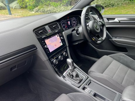 Volkswagen Golf 2.0 TSI R DSG 4Motion Euro 6 (s/s) 5dr 23
