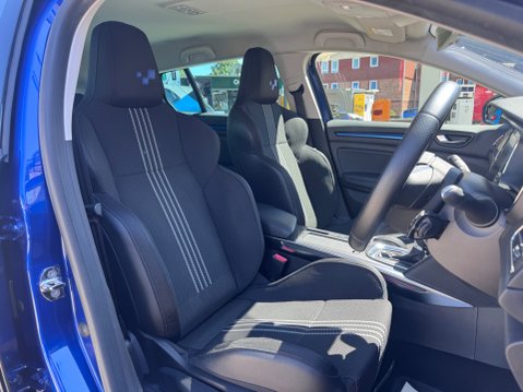 Renault Megane GT LINE TCE EDC 3