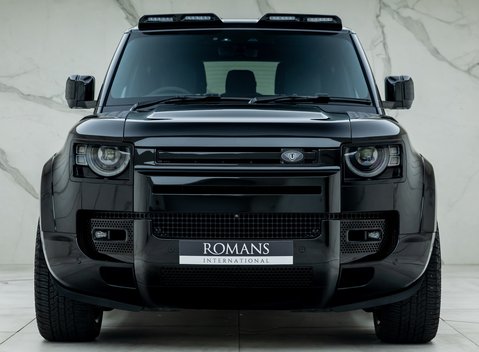 Land Rover Defender 90 V8 P525 Urban 4