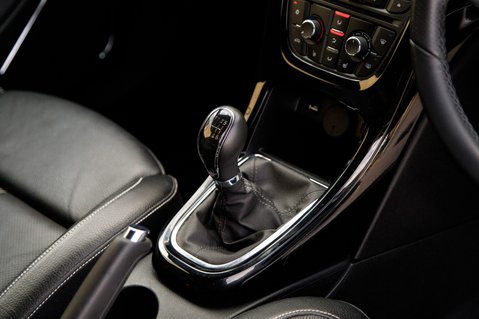 Vauxhall Astra GTC LIMITED EDITION S/S 30