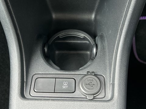 Volkswagen Up MOVE UP BLUEMOTION TECHNOLOGY 37