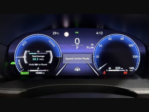 Toyota Yaris Cross PREMIERE EDITION 58