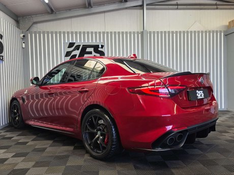 Alfa Romeo Giulia 2.9 V6 Bi-Turbo Quadrifoglio Saloon 4dr Petrol Auto Euro 6 (s/s) (510 ps) 4