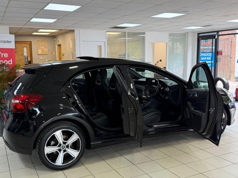 Mercedes-Benz A Class 1.6 A200 Sport Edition Plus 7G-DCT Euro 6 (s/s) 5dr 9