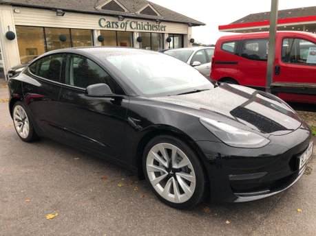 Tesla Model 3 LONG RANGE AWD 45,000m black vegan leather, 19 inch alloys