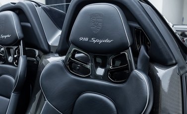 Porsche 918 Spyder 29