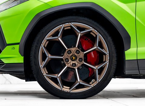 Lamborghini Urus PERFORMANTE 42