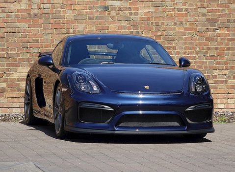 Porsche Cayman GT4 1