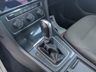 Volkswagen Golf SE NAVIGATION TDI BLUEMOTION TECHNOLOGY DSG 23