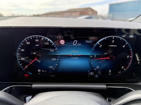 Mercedes-Benz GLA 2.0 GLA220d AMG Line (Premium Plus) SUV 5dr Diesel 8G-DCT 4MATIC Euro 6 (s/ 34