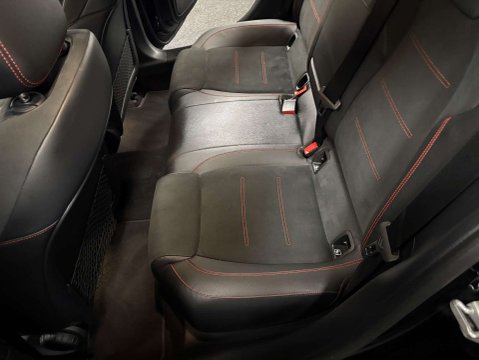 Mercedes-Benz A Class 2.0 A 200 D AMG Line Premium Auto 4dr 37