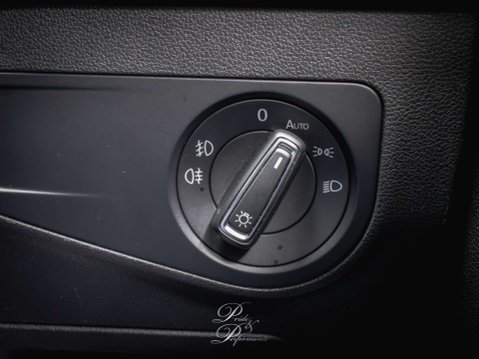 Volkswagen Tiguan 2.0 Tiguan R-Line Tech TDI 5dr 37