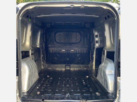 Vauxhall Combo 1.3 CDTi 2000 16v Sportive Panel Van 3dr Diesel Manual FWD L1 H1 (133 g/km, 13