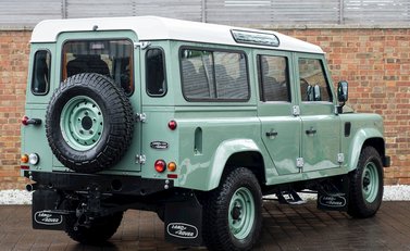 Land Rover Defender 110 Heritage Station Wagon 7