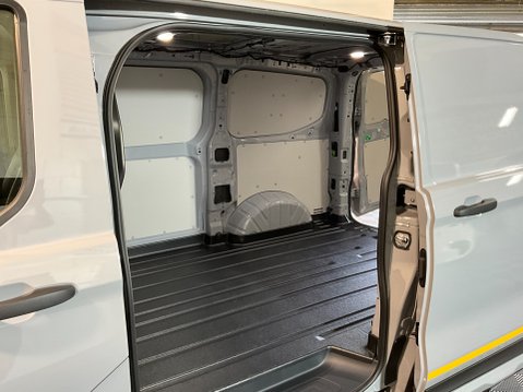 Ford Transit Custom 2.0 320 EcoBlue Trail L1 H1 Euro 6 (s/s) 5dr 9