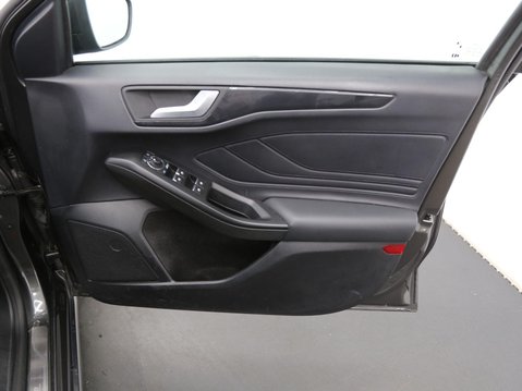Ford Focus 1.0T EcoBoost ST-Line X Edition Euro 6 (s/s) 5dr 20