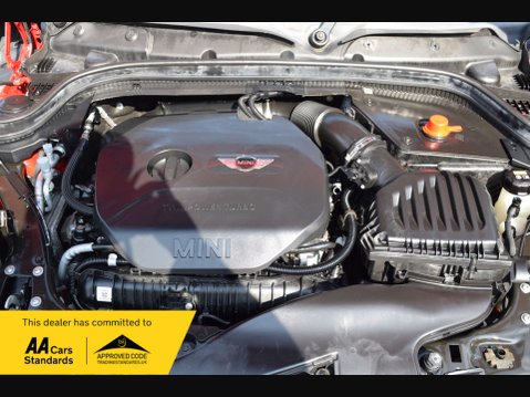 Mini Convertible 2.0 John Cooper Works 2dr 51